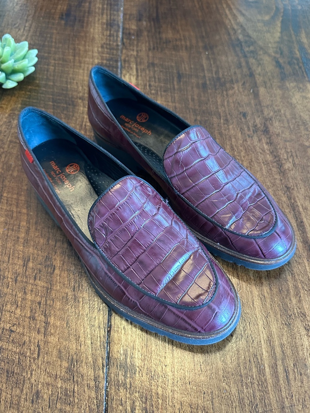 Marc Joseph NY | Classic Croc Embossed Leather Loafers Burgundy, Size 9.5